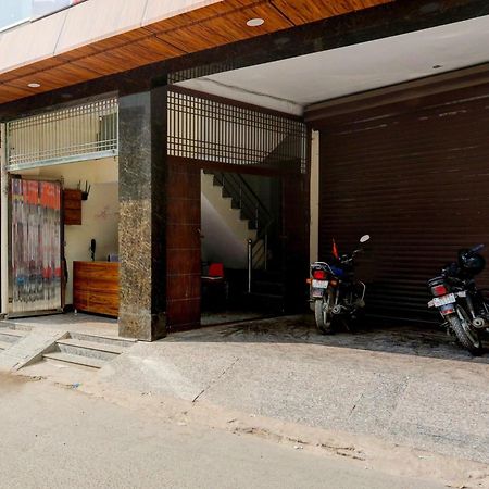Hotel O Family Deluxe نيودلهي المظهر الخارجي الصورة