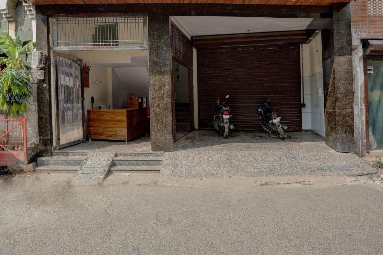 Hotel O Family Deluxe نيودلهي المظهر الخارجي الصورة